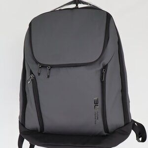 BANGE BUSINESS Smart Waterproof 15.6 Laptop Back Pack   NWT
